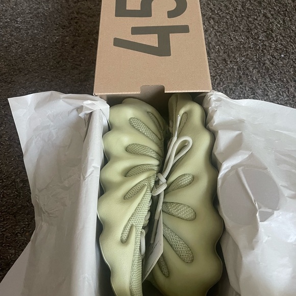 Yeezy 450 resin brand new with box size 7.5 mens main image 8